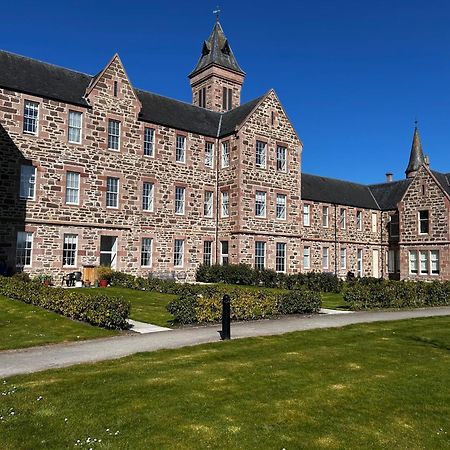 Inverness Great Glen Town House, 5 Minute Drive From Town Centre Extérieur photo