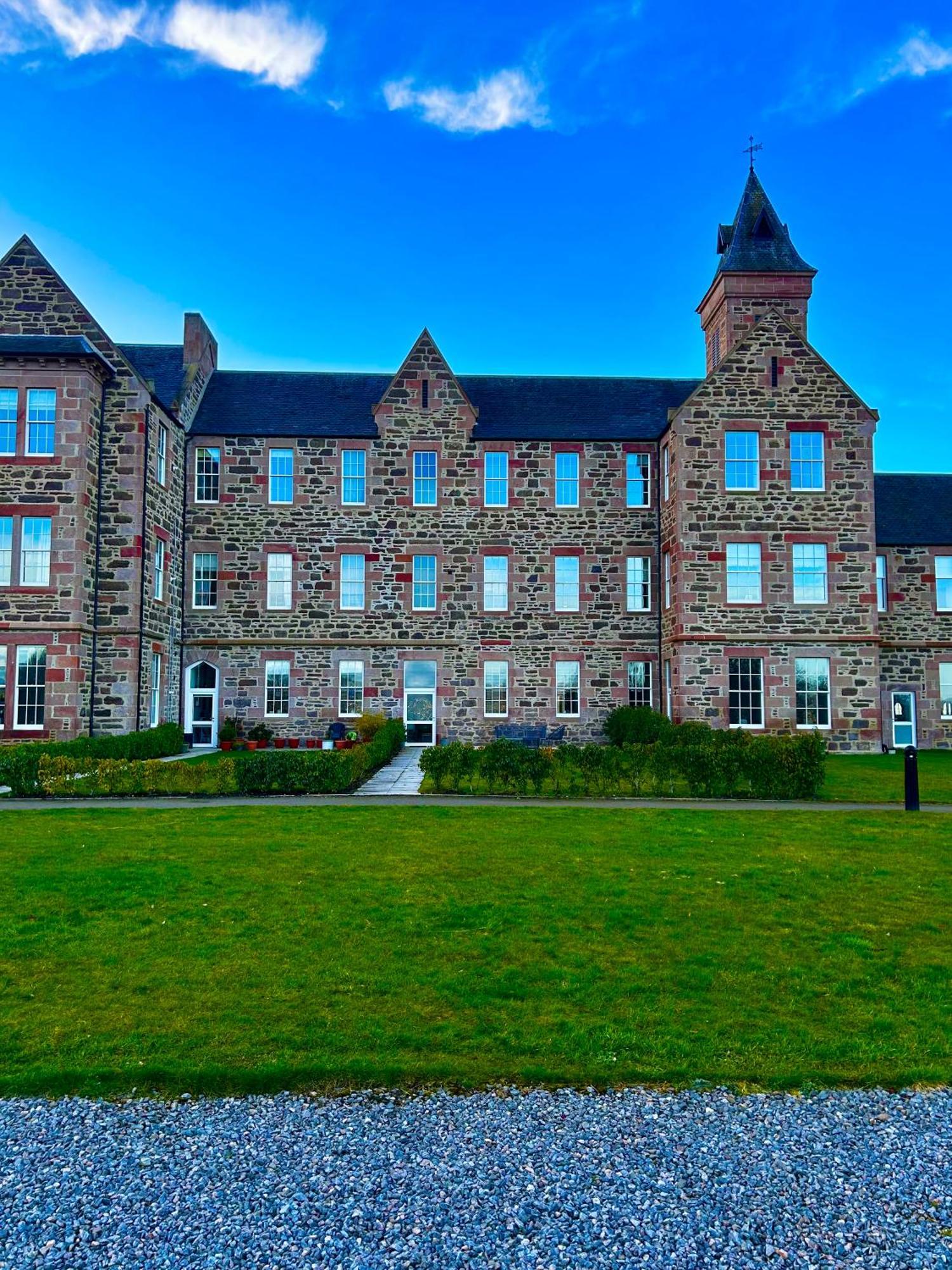 Inverness Great Glen Town House, 5 Minute Drive From Town Centre Extérieur photo