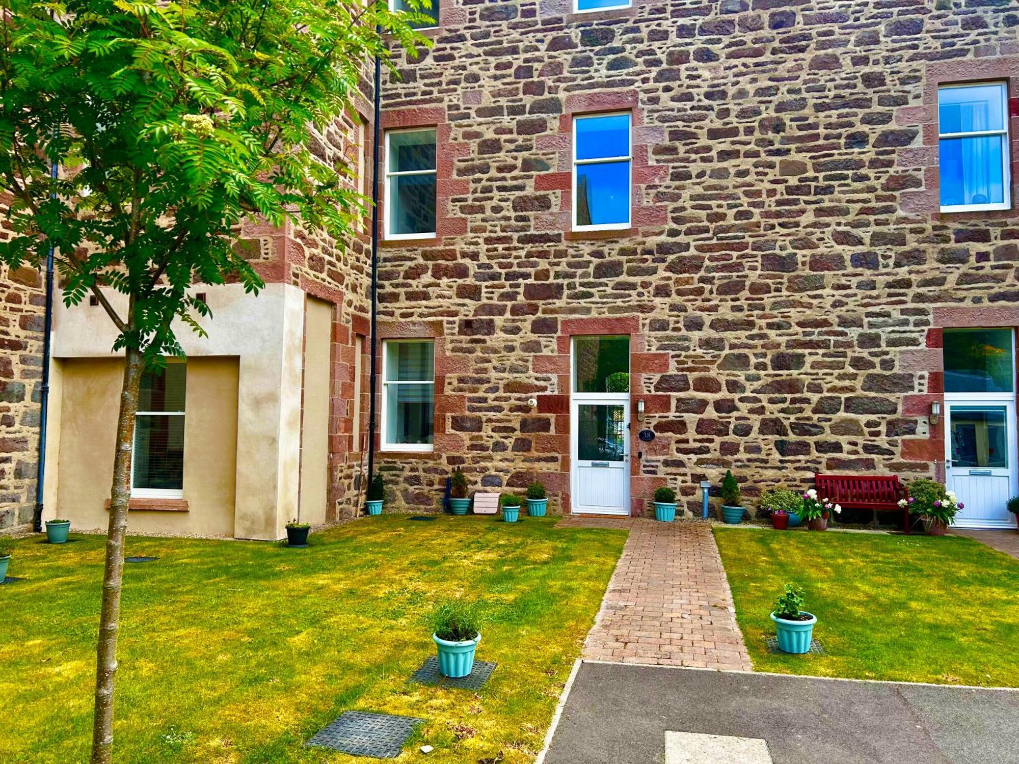 Inverness Great Glen Town House, 5 Minute Drive From Town Centre Extérieur photo